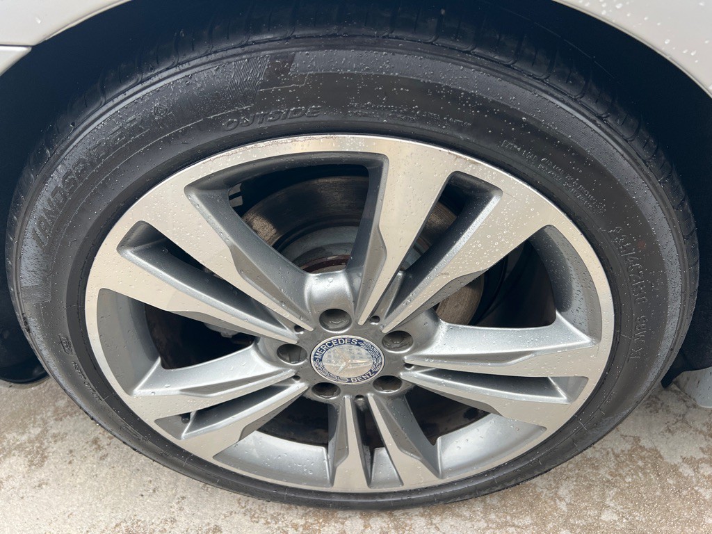 2016 Mercedes-Benz E-Class Image 17