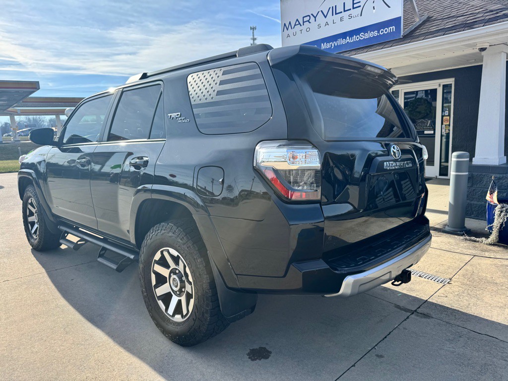 2019 Toyota 4Runner Image 3