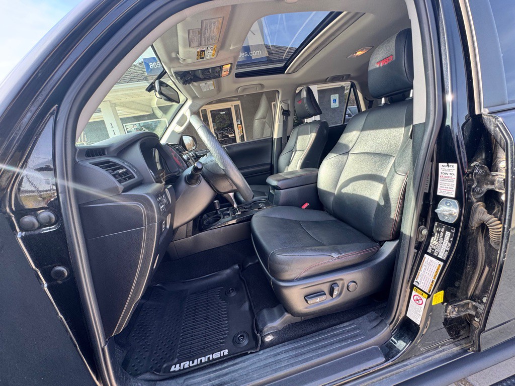 2019 Toyota 4Runner Image 10