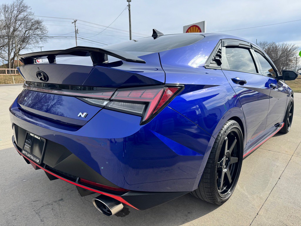 2023 Hyundai Elantra Image 5