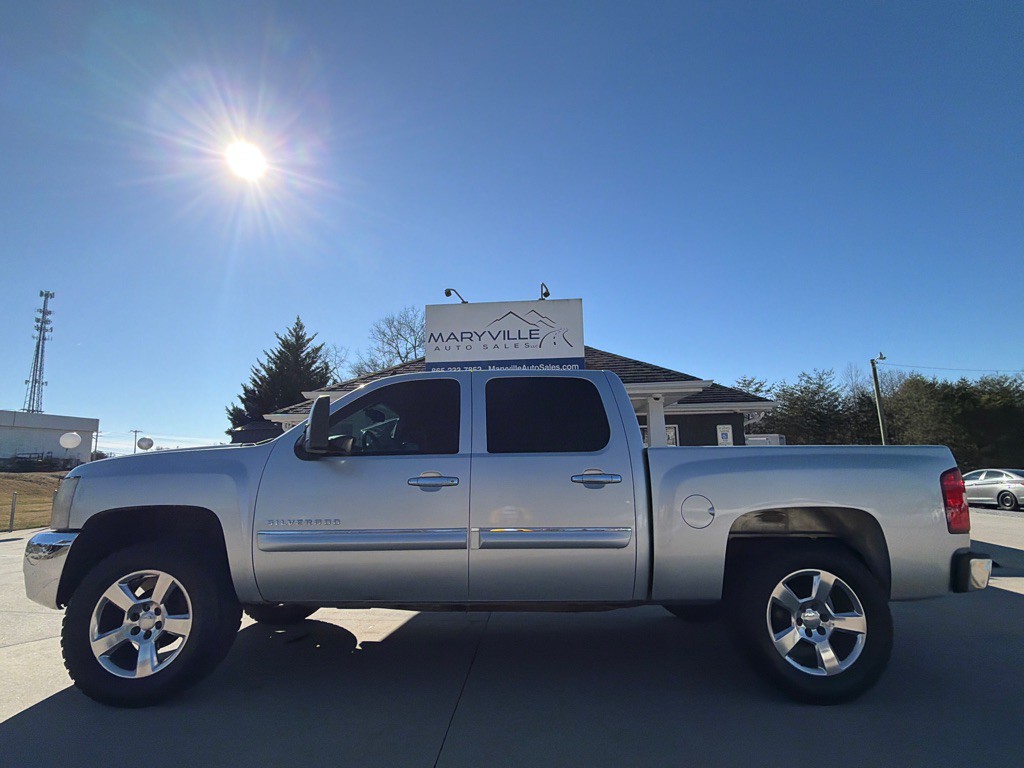 2013 Chevrolet Silverado 1500 Image 2