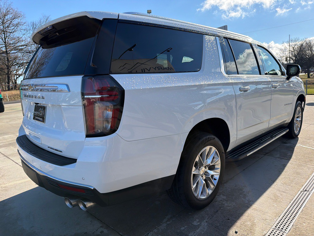 2023 Chevrolet Suburban Image 5