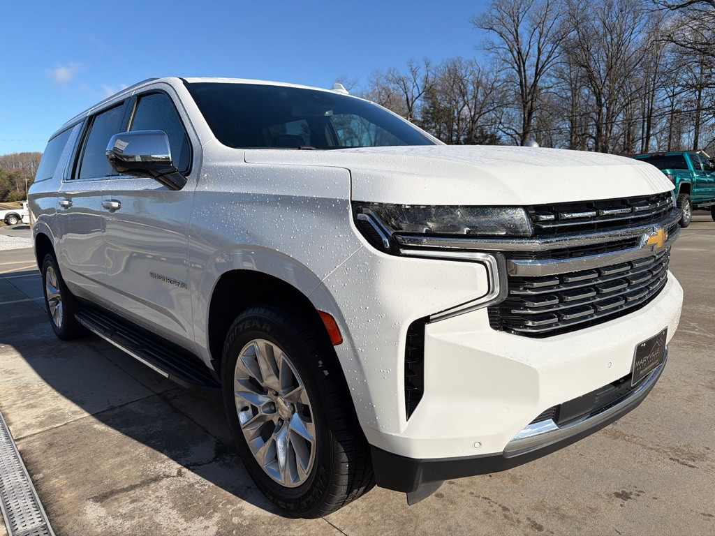2023 Chevrolet Suburban Image 7