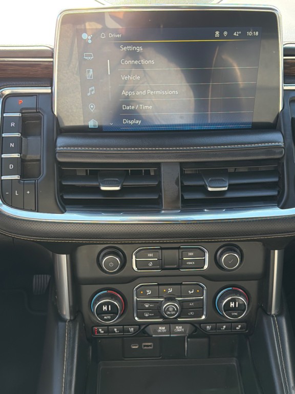 2023 Chevrolet Suburban Image 11