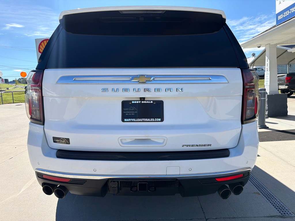 2023 Chevrolet Suburban Image 4