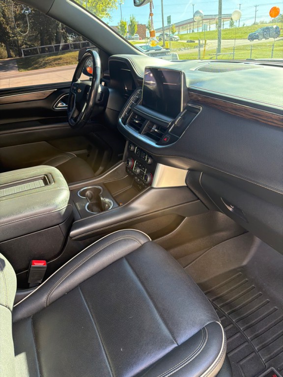 2023 Chevrolet Suburban Image 19