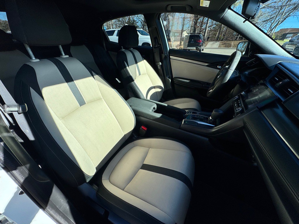 2019 Honda Civic Image 16