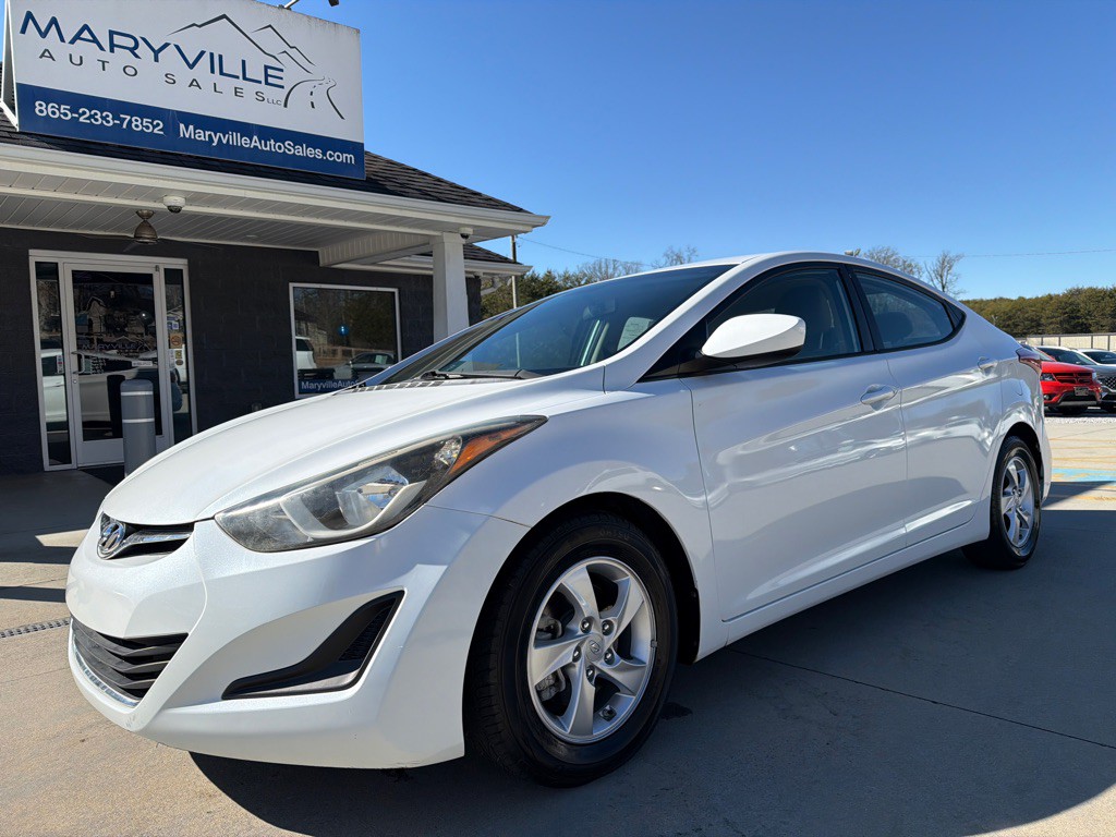 2015 Hyundai Elantra Image 1