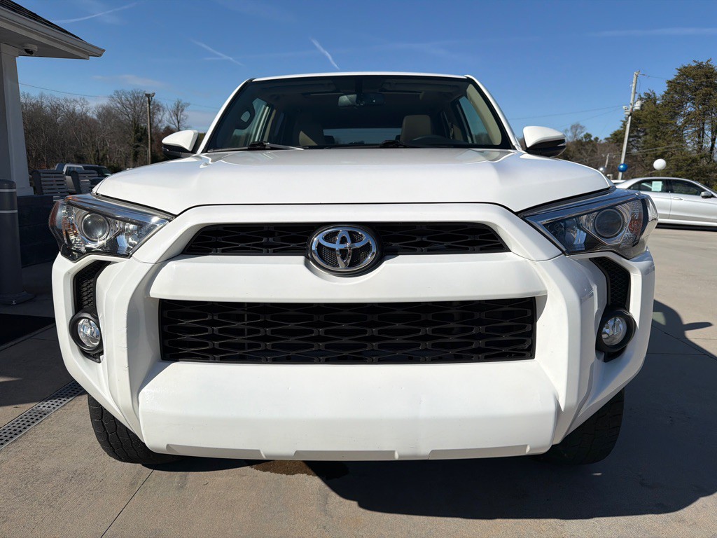 2018 Toyota 4Runner Image 8