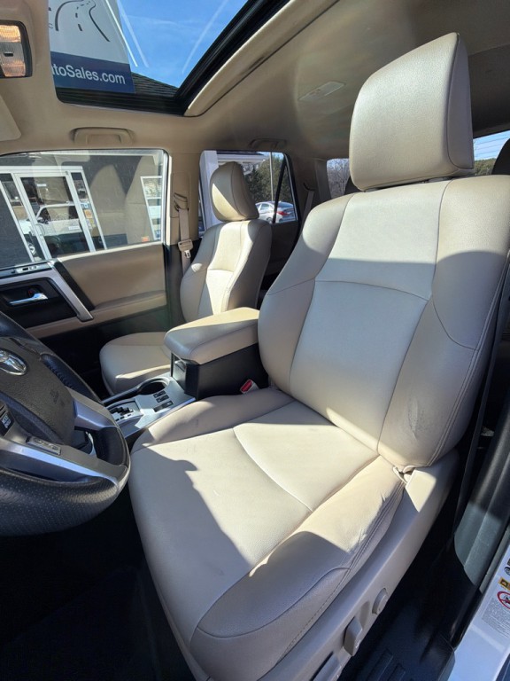 2018 Toyota 4Runner Image 9