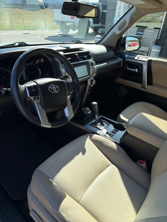 2018 Toyota 4Runner Image 10