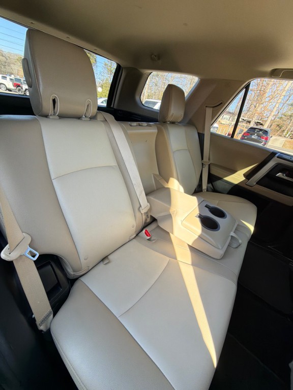 2018 Toyota 4Runner Image 15