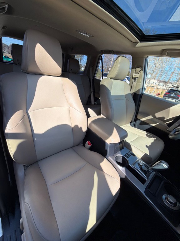 2018 Toyota 4Runner Image 16