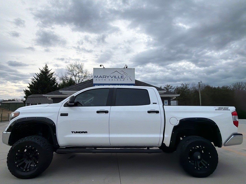2018 Toyota Tundra Image 2