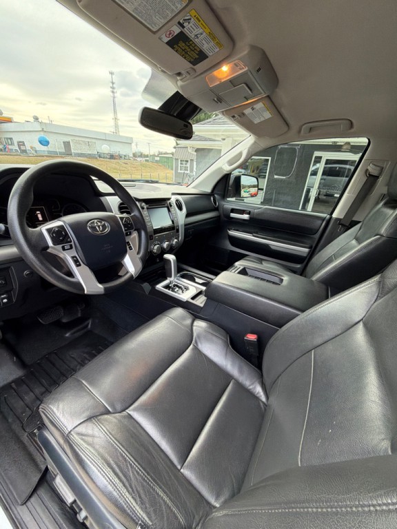 2018 Toyota Tundra Image 10
