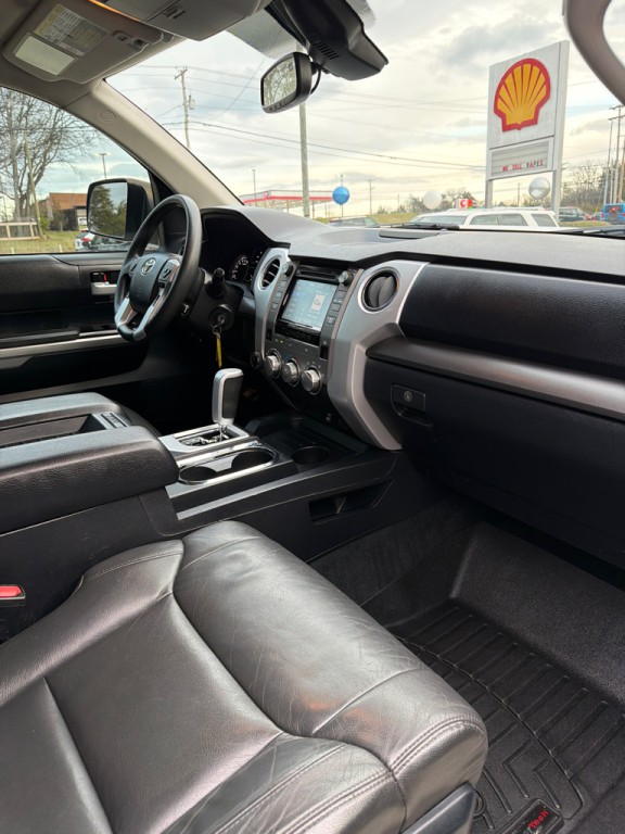 2018 Toyota Tundra Image 16