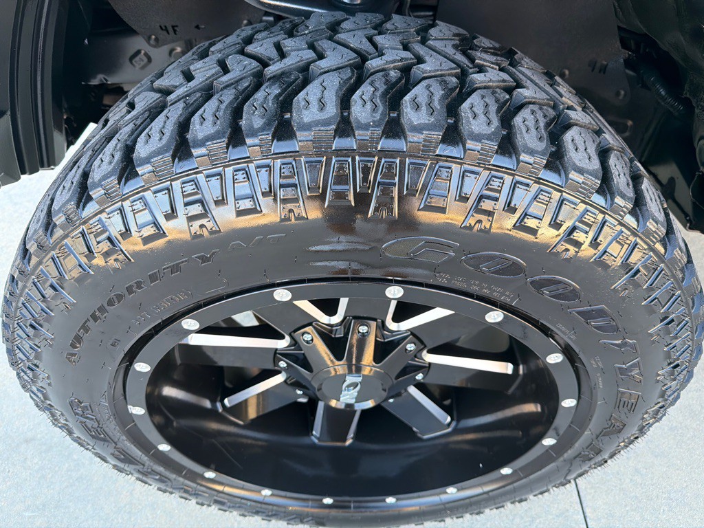 2018 Toyota Tacoma Image 17