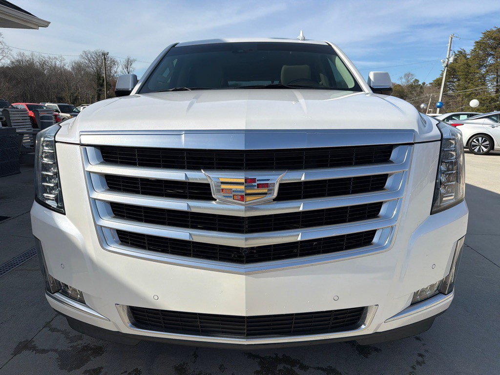 2016 Cadillac Escalade Image 8