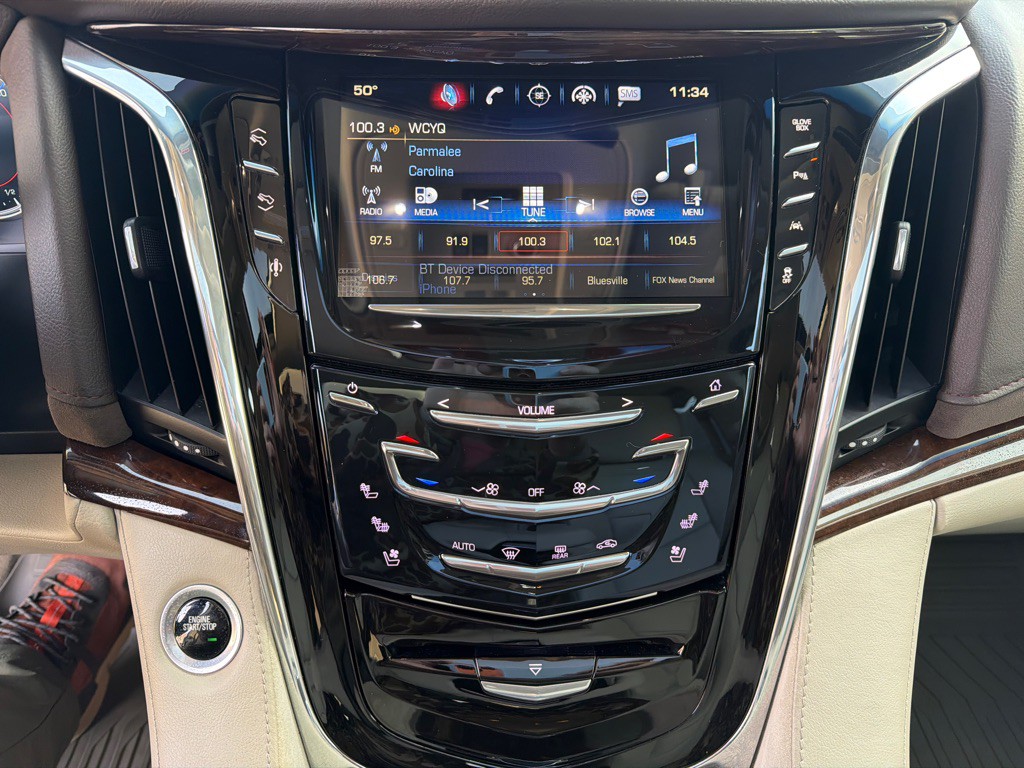 2016 Cadillac Escalade Image 11