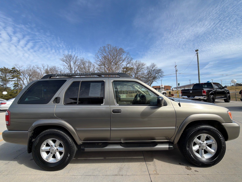 2004 Nissan Pathfinder Image 6