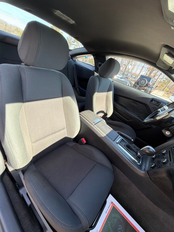 2014 Ford Mustang Image 16