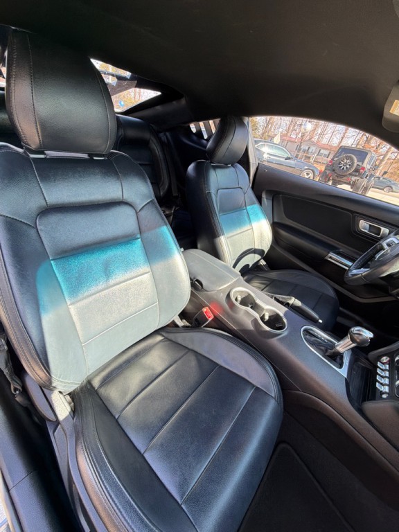 2019 Ford Mustang Image 16