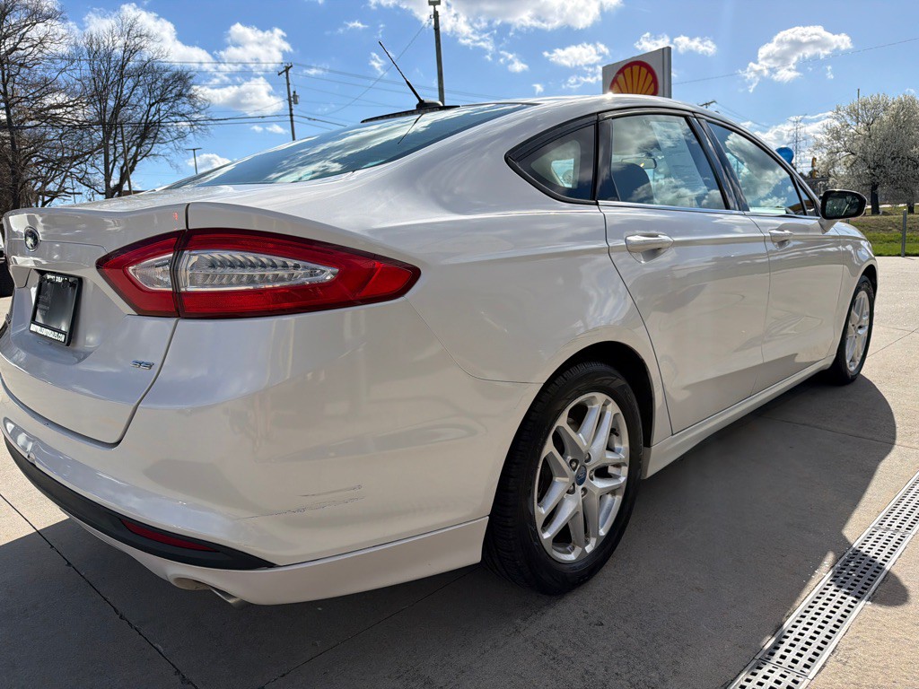 2013 Ford Fusion Image 5