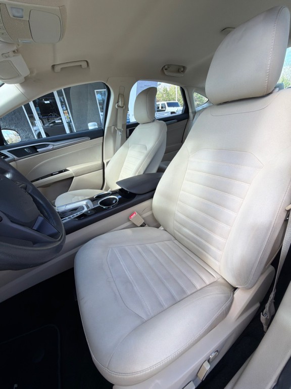 2013 Ford Fusion Image 9