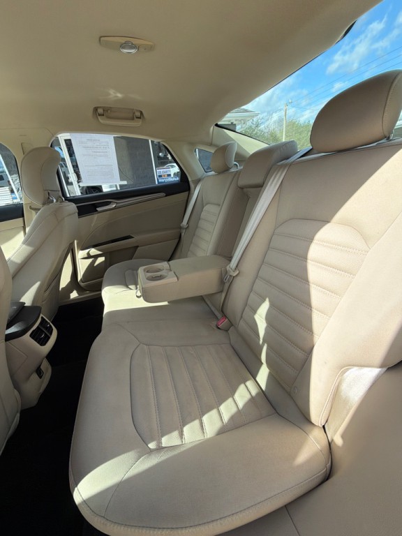 2013 Ford Fusion Image 13