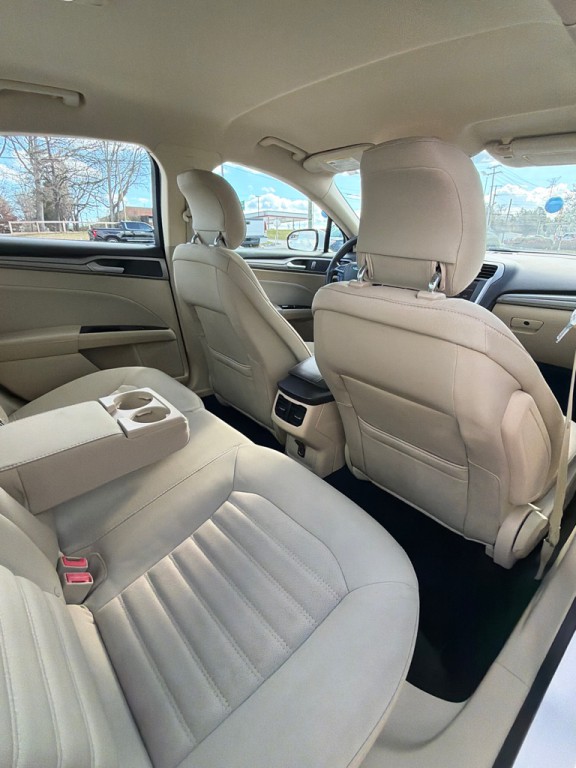 2013 Ford Fusion Image 16