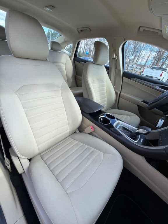 2013 Ford Fusion Image 17