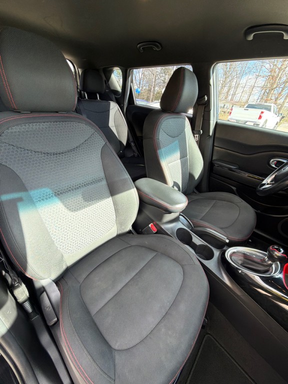 2016 Kia Soul Image 17