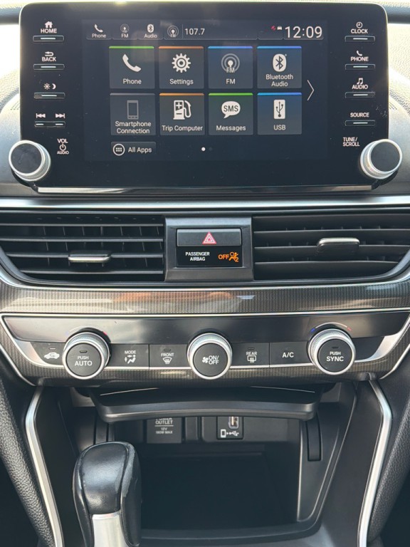 2020 Honda Accord Image 11