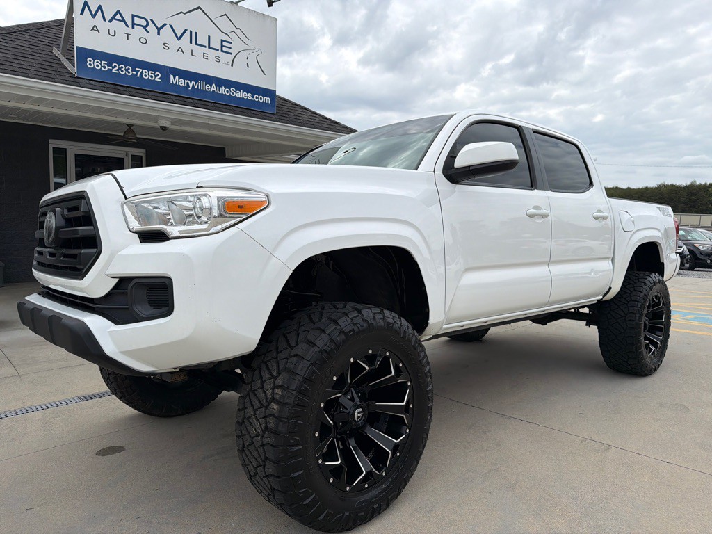2019 Toyota Tacoma Image 1