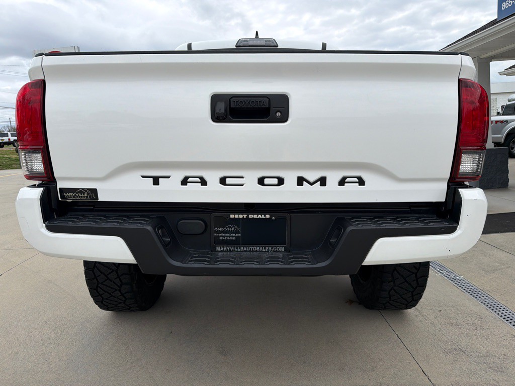 2019 Toyota Tacoma Image 4