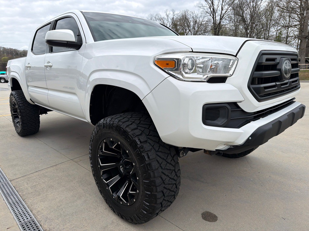 2019 Toyota Tacoma Image 7