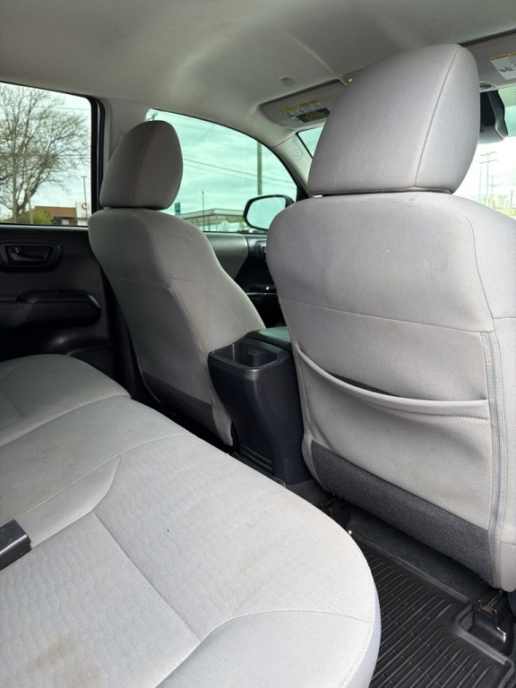 2019 Toyota Tacoma Image 15