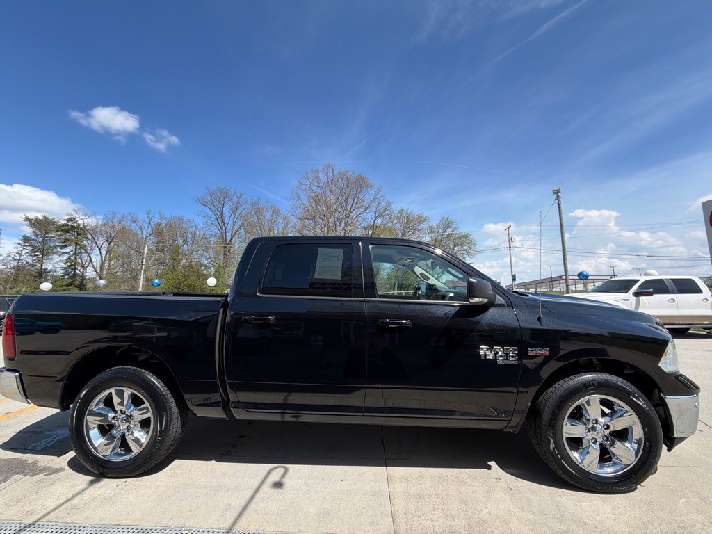 2019 RAM 1500 Image 6