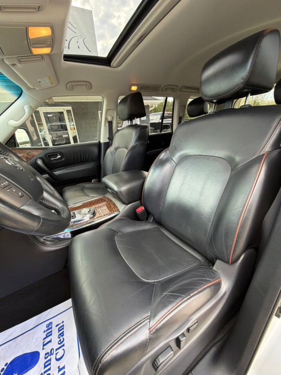 2017 Nissan Armada Image 9