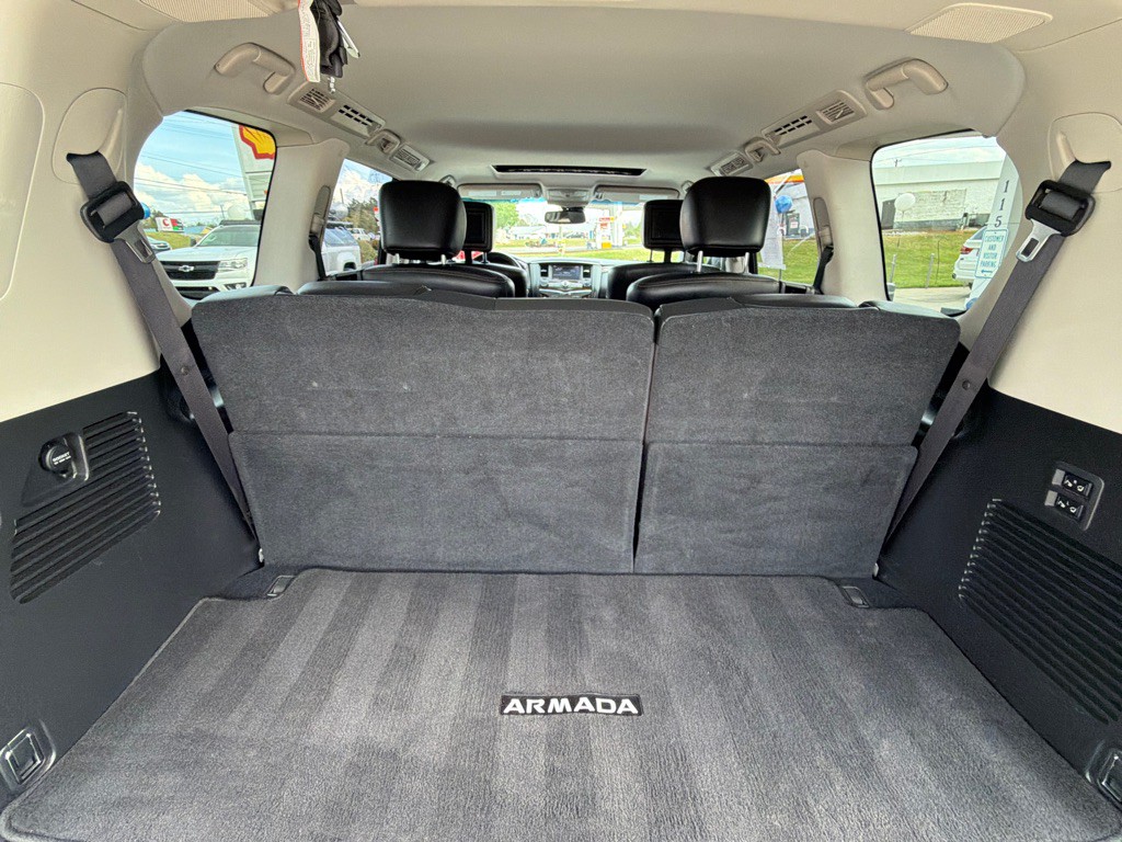 2017 Nissan Armada Image 15