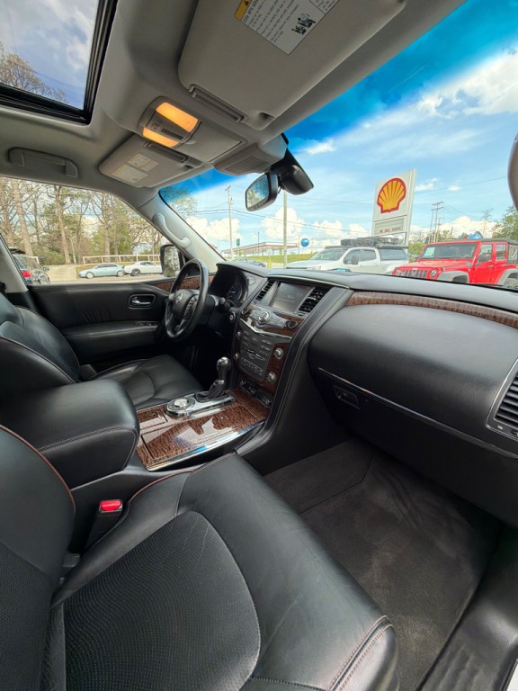 2017 Nissan Armada Image 19