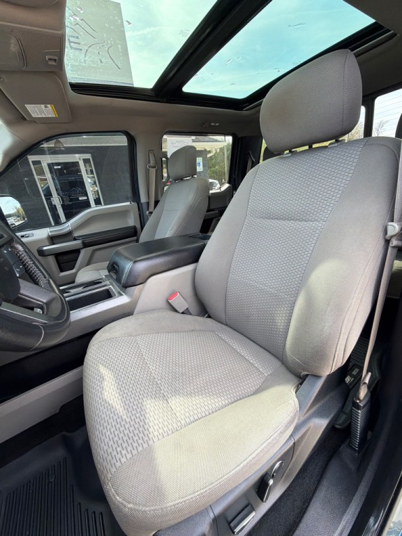 2017 Ford F-150 Image 9