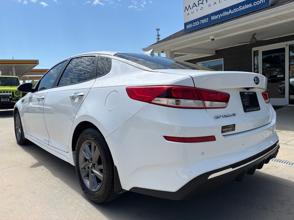 2019 Kia Optima Image 3