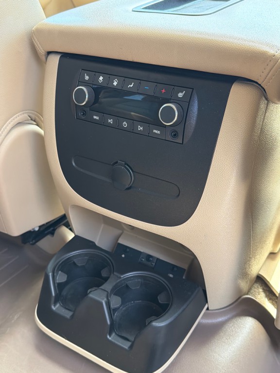 2013 Chevrolet Tahoe Image 18