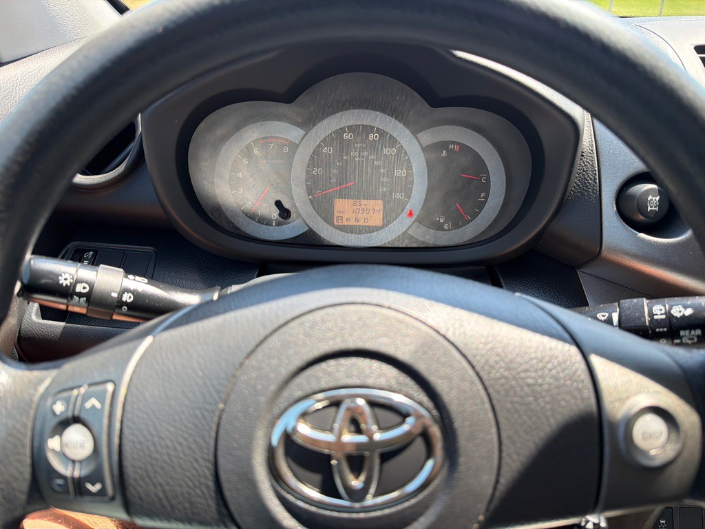 2011 Toyota Rav4 Image 12