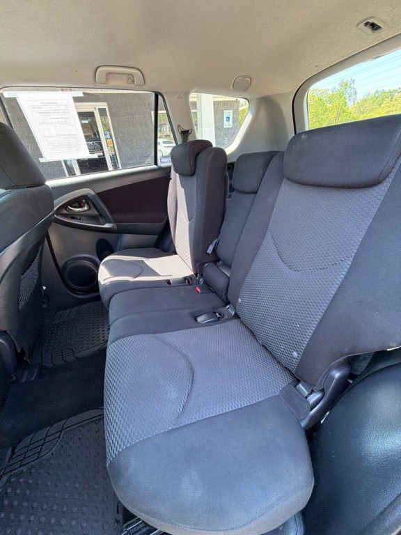 2011 Toyota Rav4 Image 13