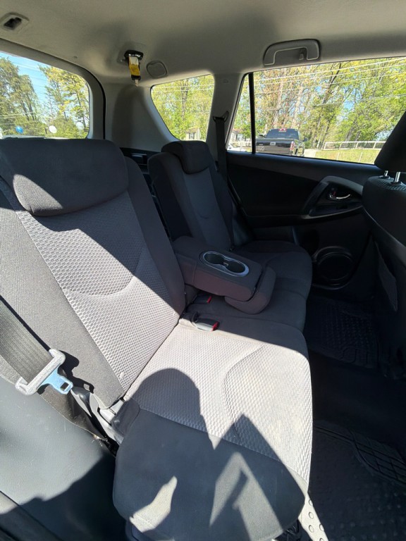 2011 Toyota Rav4 Image 15
