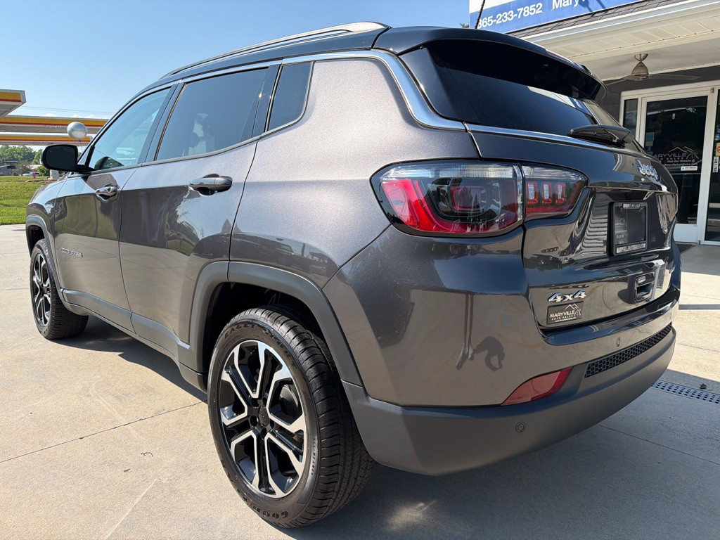 2022 Jeep Compass Image 3