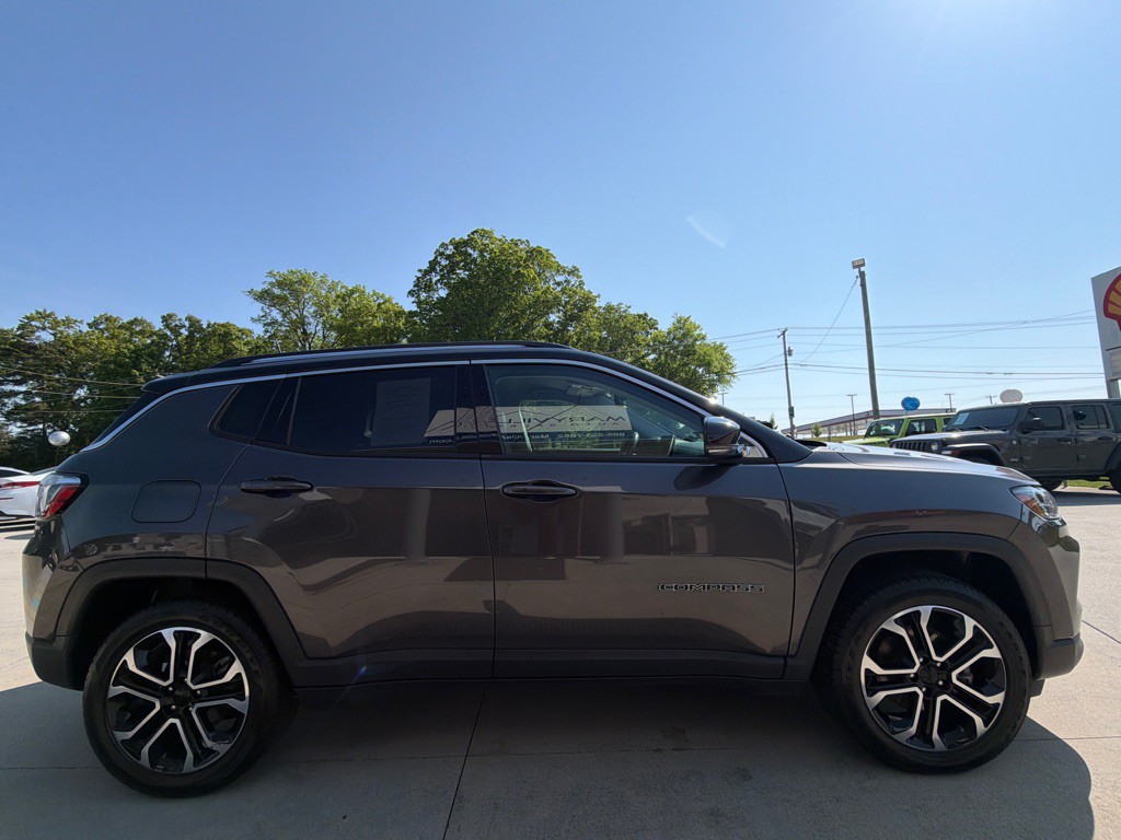 2022 Jeep Compass Image 6