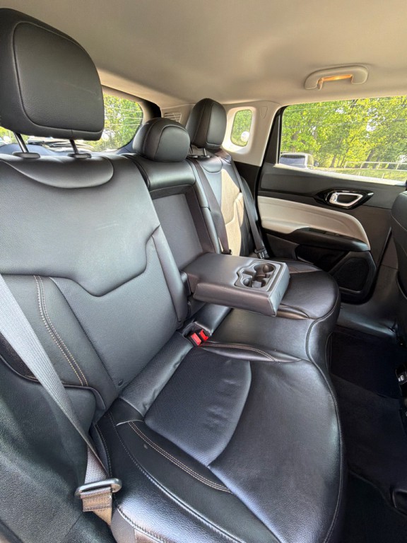 2022 Jeep Compass Image 15